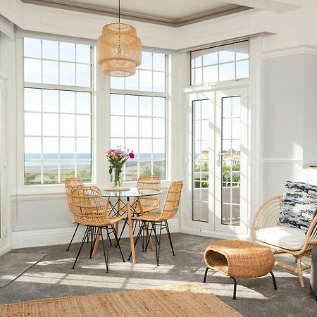 A View Of The Bay- Panoramic Sea Views- Sleeps 4 Apartment Westgate-on-Sea Exterior foto