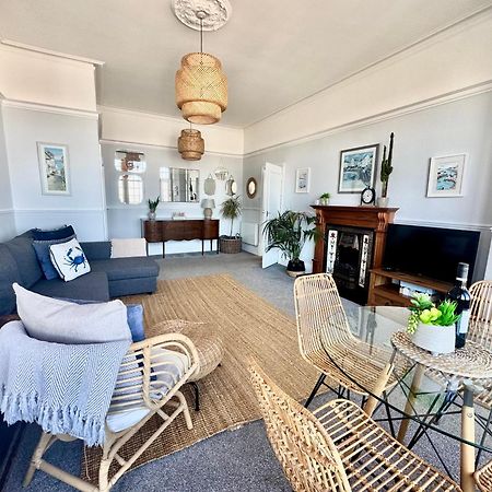 A View Of The Bay- Panoramic Sea Views- Sleeps 4 Apartment Westgate-on-Sea Exterior foto