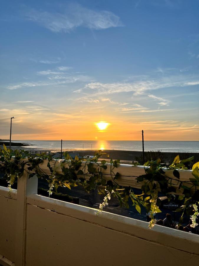 A View Of The Bay- Panoramic Sea Views- Sleeps 4 Apartment Westgate-on-Sea Exterior foto