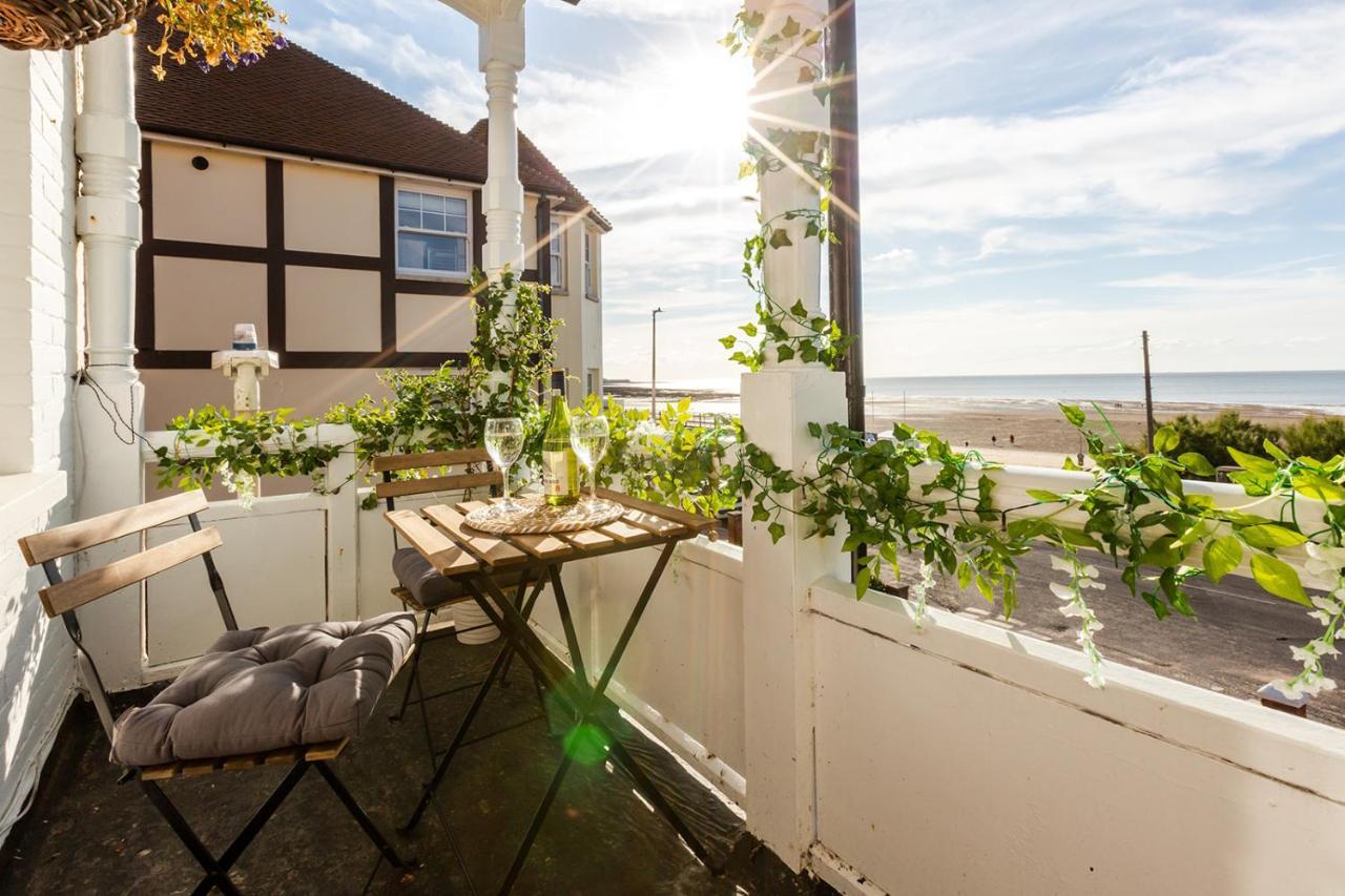 A View Of The Bay- Panoramic Sea Views- Sleeps 4 Apartment Westgate-on-Sea Exterior foto
