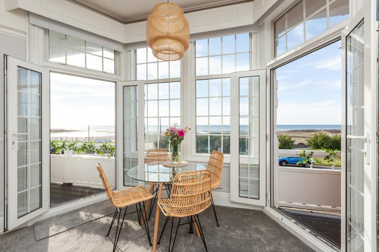 A View Of The Bay- Panoramic Sea Views- Sleeps 4 Apartment Westgate-on-Sea Exterior foto