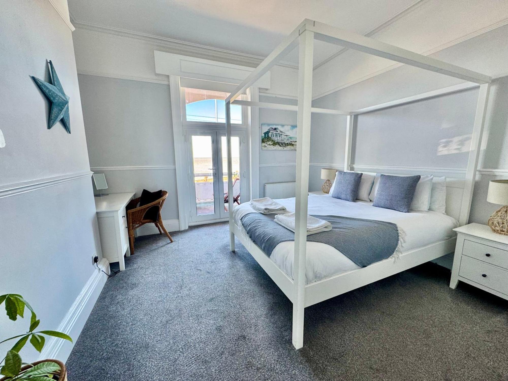 A View Of The Bay- Panoramic Sea Views- Sleeps 4 Apartment Westgate-on-Sea Exterior foto