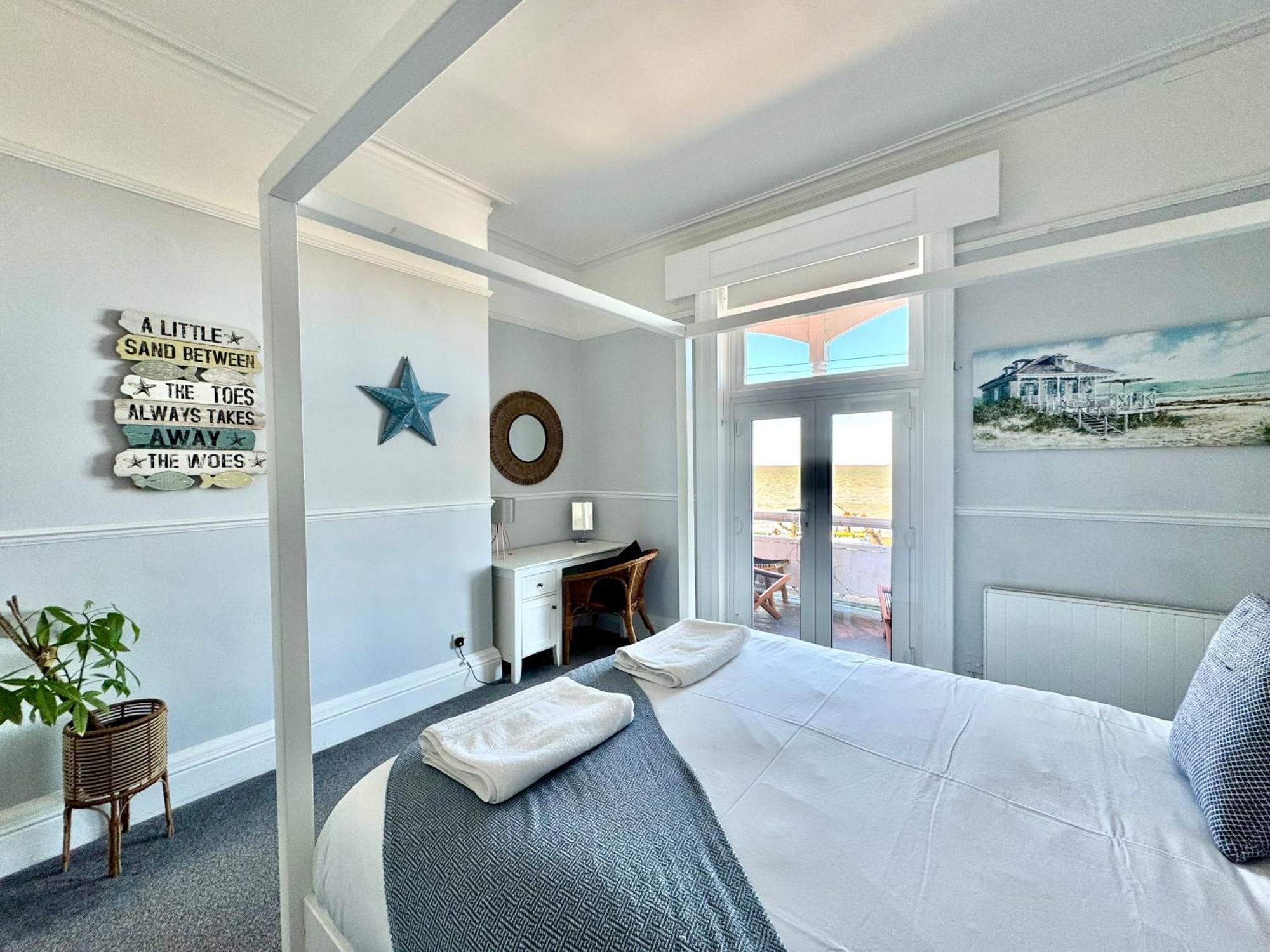 A View Of The Bay- Panoramic Sea Views- Sleeps 4 Apartment Westgate-on-Sea Exterior foto